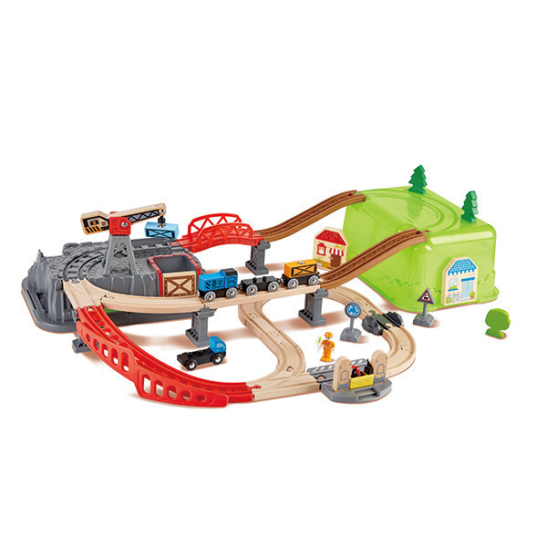 Hape - Coffret train boite-circuit - Des 3 ans Hape - Coffret train boite-circuit - Des 3 ans