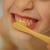 Brosse à dents enfant en bambou Jaune
