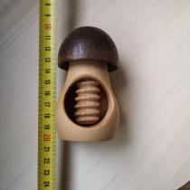 Creadom - Casse noix en bois en forme de champignon
